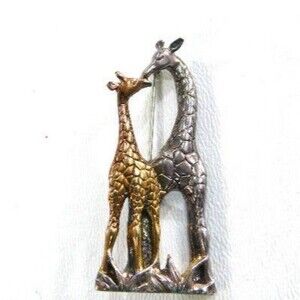 vintage JEZLAINE JEZ mother and baby calf giraffe 925 Sterling Silver pin brooch